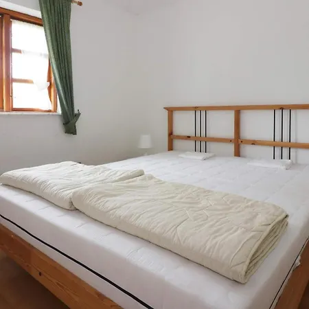 8 Person In Hadsund-by Traum