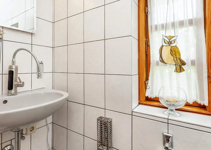 8 Person In Hadsund-by Traum *